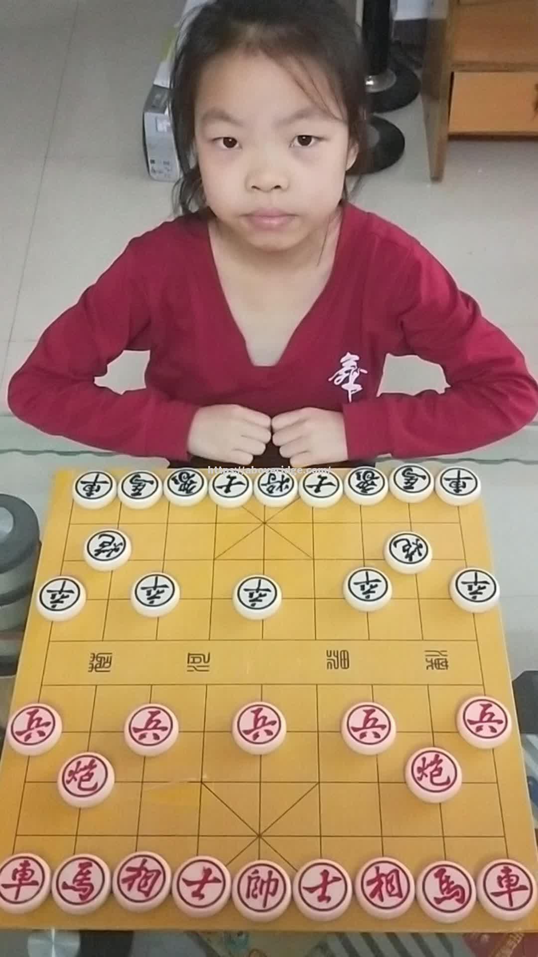 墨西哥选手在七人梅花象棋中破局晋级决赛